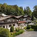 Weinberghof Gruppenhaus Mit Kino, &terrasse By Rentyourhome24 *