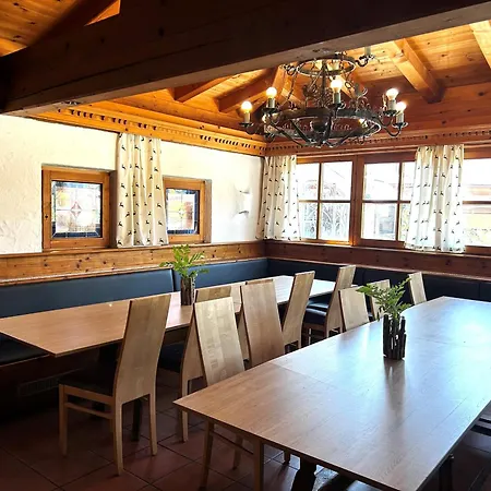 Weinberghof Feriehus *